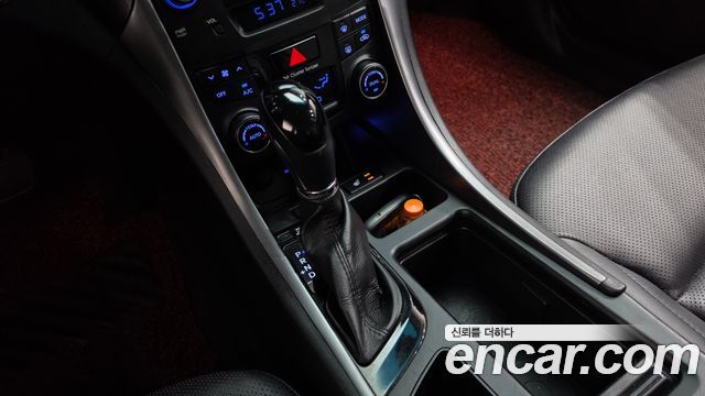 Hyundai Sonata CVVL Smart — photo 1 of 20