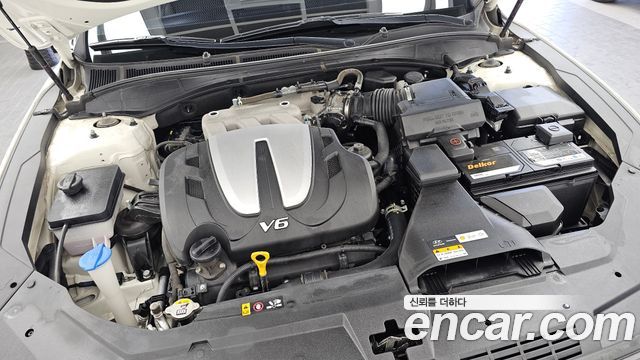 Hyundai Grandeur 3.0 LPi Rent Car — photo 1 of 20