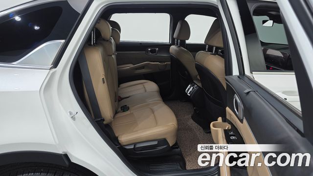 Kia Sorento HEV 1.6 2WD — photo 1 of 30