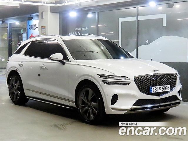 Genesis GV70 2.5T Gasoline AWD — photo 1 of 20