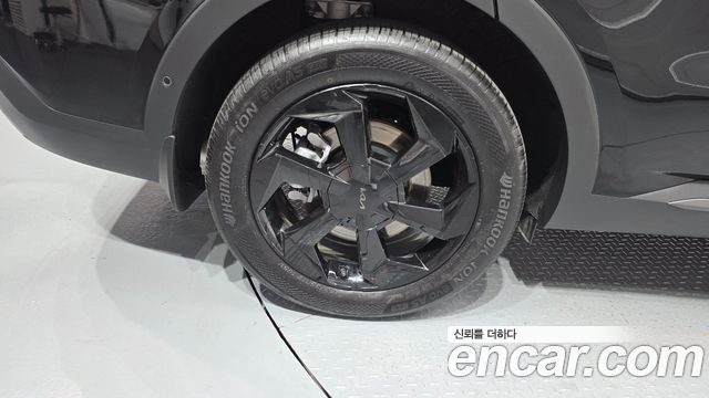 Kia Sorento HEV 1.6 2WD — photo 1 of 33