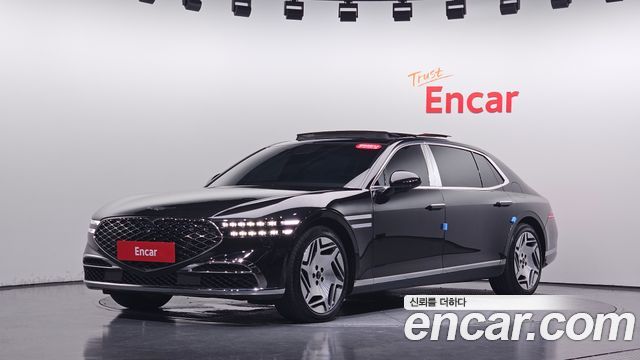 Genesis G90 Gasoline 3.5 Turbo e-S/C AWD LWB — photo 1 of 32