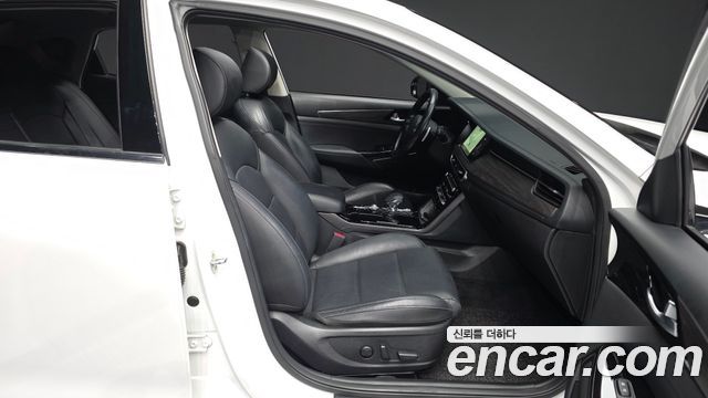 Kia K7 2.5 GDI Noblesse — photo 1 of 33