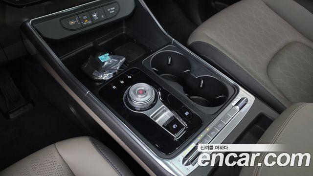 Kia Canival HEV 9seater Nobless — photo 1 of 30