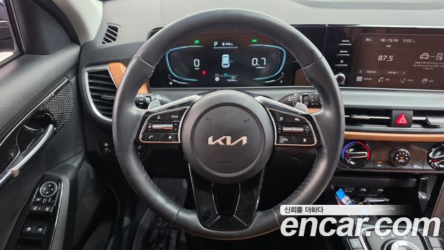 Kia Seltos Gasoline 2.0 2WD — photo 1 of 36