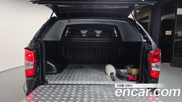 KG_Mobility_Ssangyong Rexton Diesel 2.2 4WD — photo 1 of 20