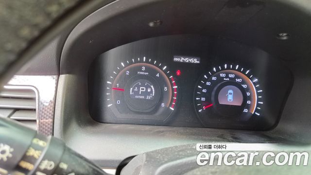 KG_Mobility_Ssangyong KORANDO Clubby 2WD — photo 1 of 17