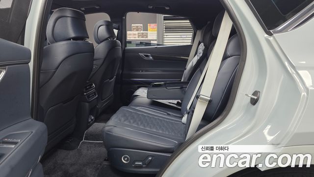 Genesis GV80 2.5T Gasoline AWD — photo 1 of 35