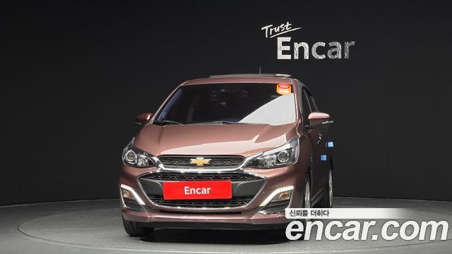 2018 ChevroletGMDaewoo Spark Premier, photograph 10