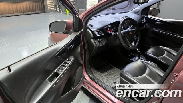 2018 ChevroletGMDaewoo Spark Premier, photograph 1