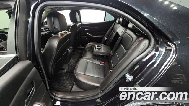 ChevroletGMDaewoo Malibu 2.0 LTZ — photo 1 of 20
