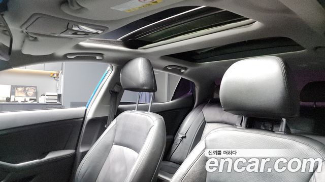 Kia K5 Noblesse — photo 1 of 20