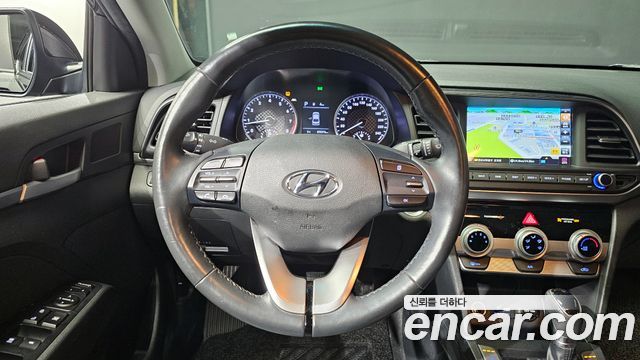 Hyundai AVANTE 1.6