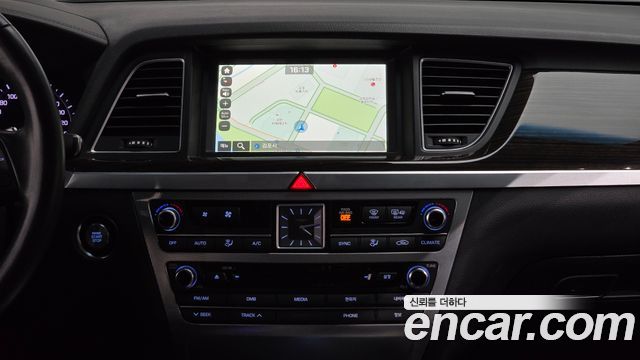 Genesis G80 3.3 GDI AWD — photo 1 of 20