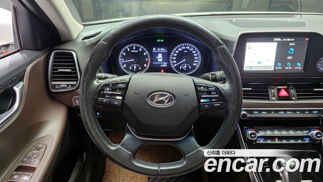 Hyundai Grandeur 2.4 Premium — photo 1 of 20