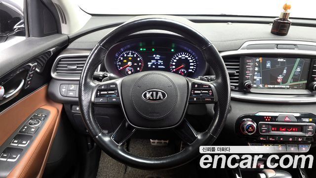 Kia Sorento Gasoline 2.0 Turbo 2WD — photo 1 of 20