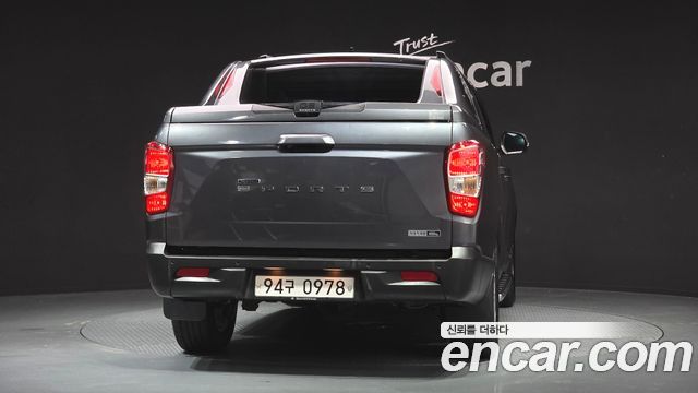 KG_Mobility_Ssangyong Rexton Diesel 2.2 4WD — photo 1 of 20