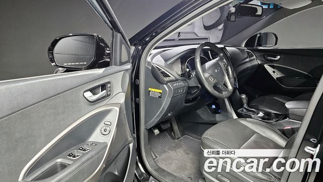 Hyundai Santafe Diesel 2.0 2WD — photo 1 of 20