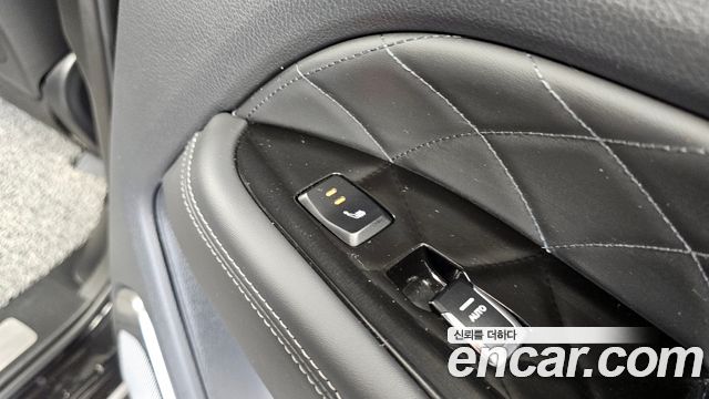KG_Mobility_Ssangyong Rexton Disel 2.2 4WD — photo 1 of 20
