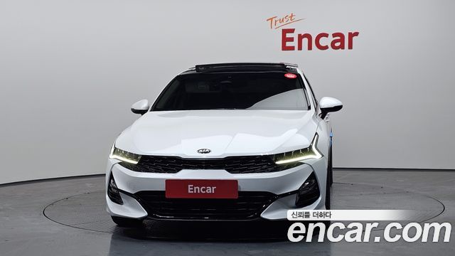 Kia K5 2.0 — photo 1 of 20