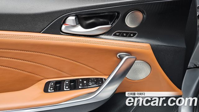 Kia Stinger 3.3 GT AWD Tribute Edition — photo 1 of 20