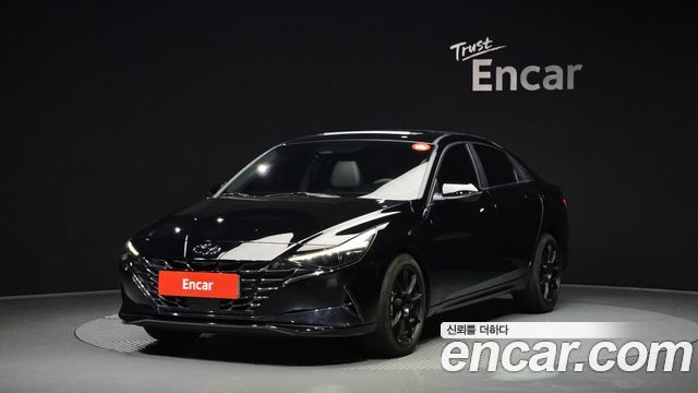 Hyundai AVANTE 1.6 — photo 1 of 20