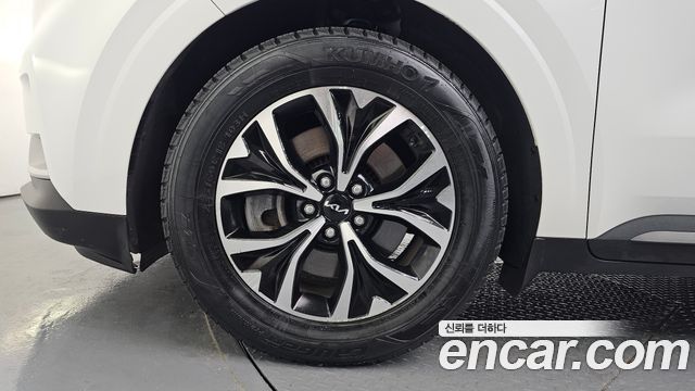 2023 Kia Canival Diesel 11-Seater Prestige, photograph 3