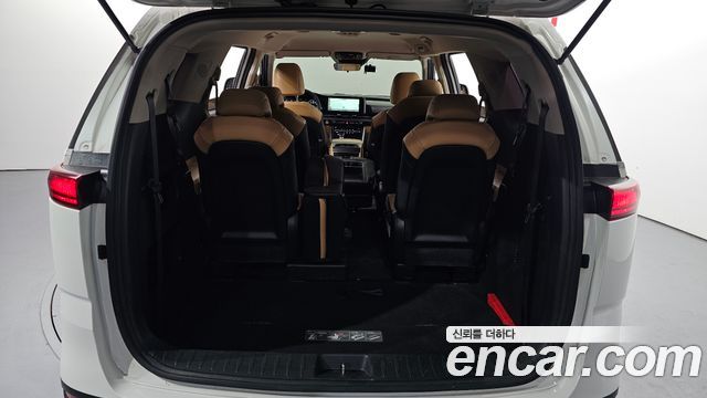 2023 Kia Canival Diesel 11-Seater Prestige, photograph 11