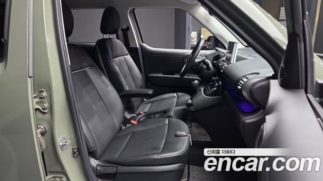 Hyundai Casper The Essential — photo 1 of 32