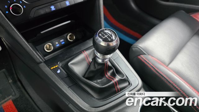 2016 Hyundai AVANTE 1.6 Turbo Sport, photograph 9