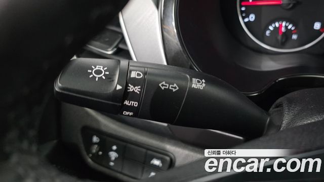 Kia Seltos Gasoline 1.6 Turbo 2WD — photo 1 of 30