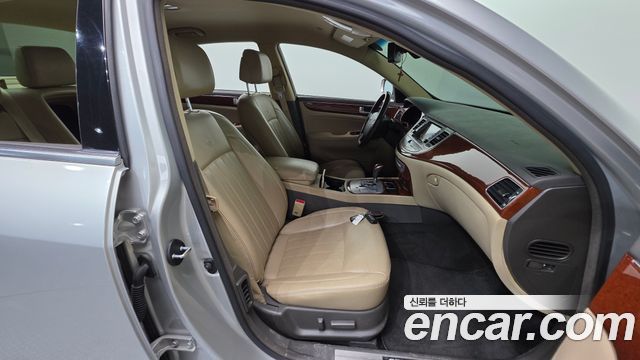 Hyundai Genesis BH 330 Luxury — photo 1 of 33
