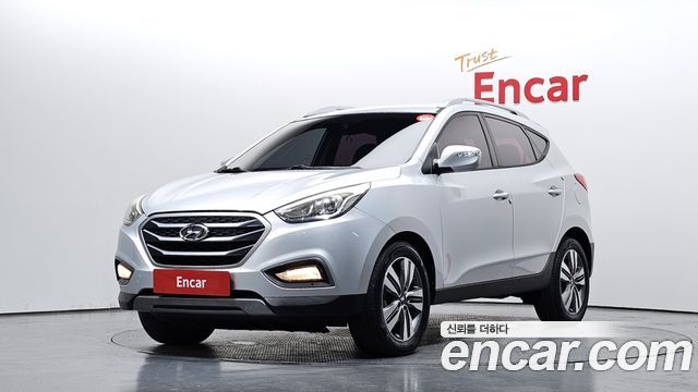 2013 Hyundai Tucson Diesel(e-VGT) 2WD, photograph 2