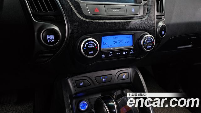 2013 Hyundai Tucson Diesel(e-VGT) 2WD, photograph 11