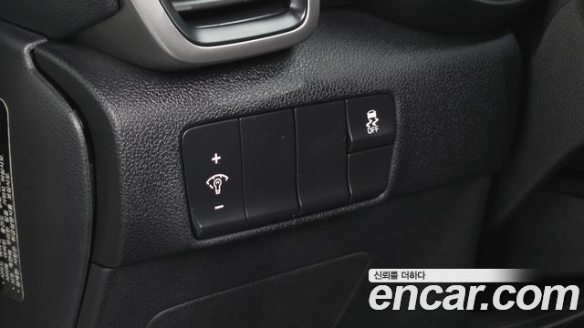 Kia Sportage Diesel 1.7 2WD Trendy — photo 1 of 31