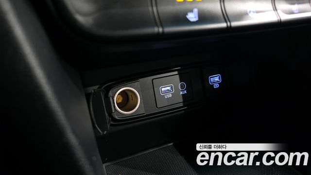 Hyundai Santafe Diesel 2.0 2WD — photo 1 of 37