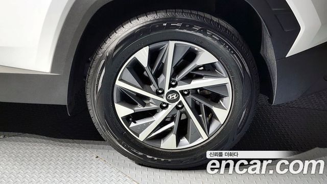 Hyundai Tucson Diesel 2.0 2WD — photo 1 of 31