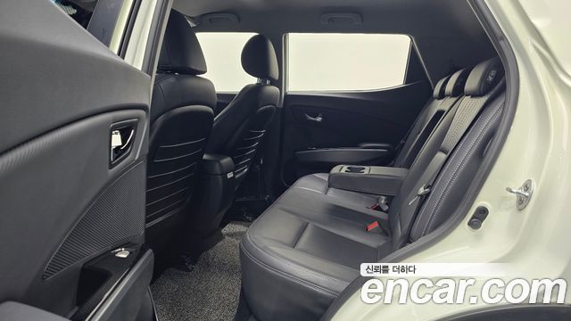 KG_Mobility_Ssangyong TIBOLI Diesel VX 2WD — photo 1 of 30