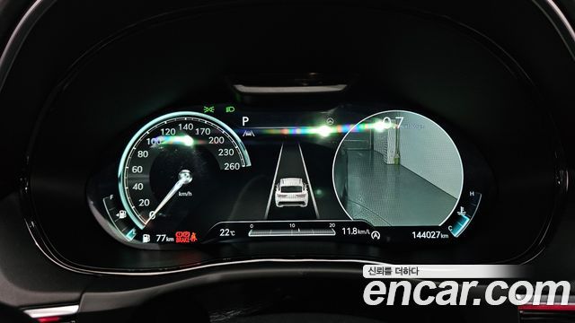 Genesis GV70 2.5T Gasoline AWD — photo 1 of 20