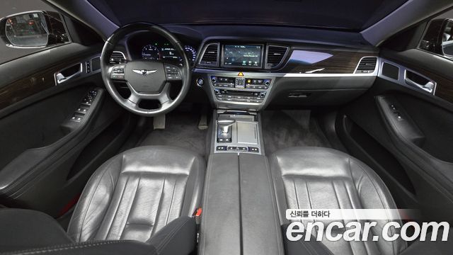 Genesis G80 2.2D — photo 1 of 33