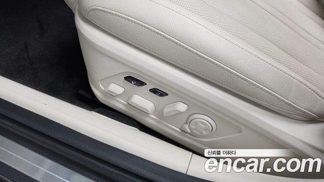 Kia K8 2.5 Gasoline 2WD — photo 1 of 40
