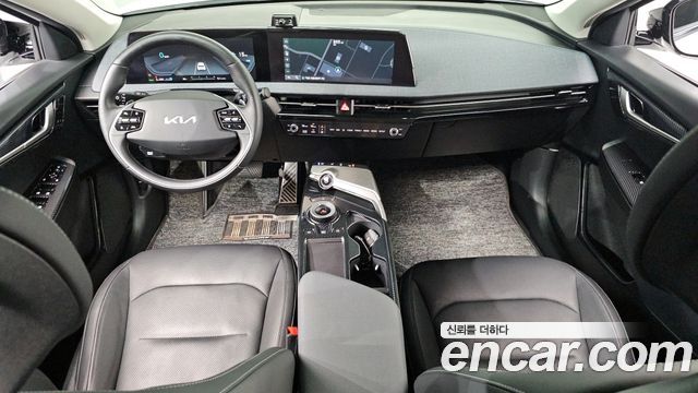 Kia EV6 Standard 4WD — photo 1 of 20