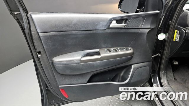 Kia Sportage Diesel 2WD Prestige — photo 1 of 30