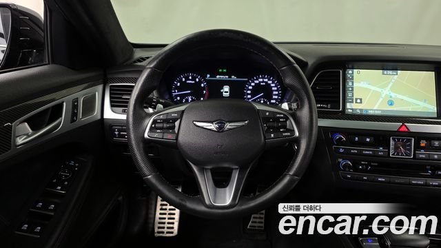 2017 Genesis G80 3.3 T-GDI AWD, photograph 2