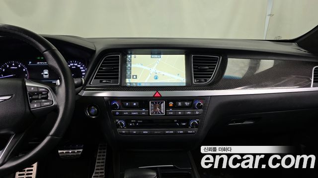 2017 Genesis G80 3.3 T-GDI AWD, photograph 3