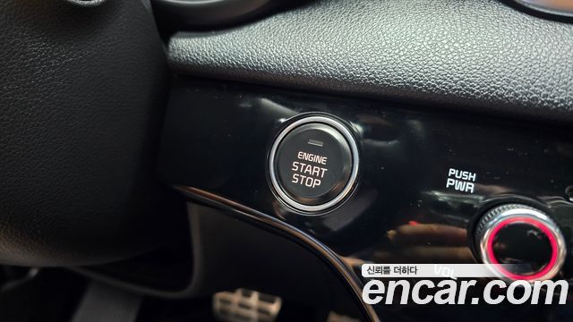 Kia Sportage Diesel 2.0 2WD — photo 1 of 31
