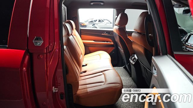 KG_Mobility_Ssangyong Rexton Diesel 2.2 4WD — photo 1 of 20