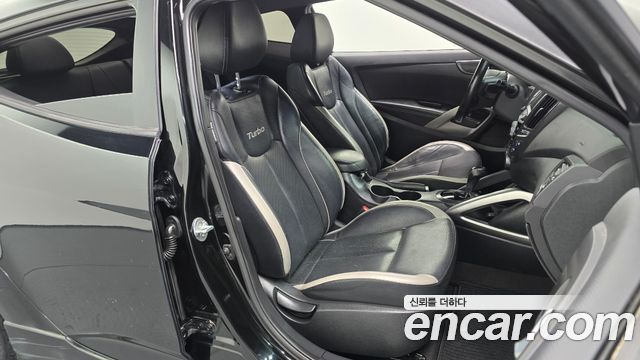 Hyundai Veloster Turbo D Spec — photo 1 of 31