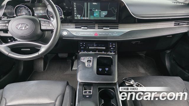 Hyundai Grandeur 2.5 — photo 1 of 31