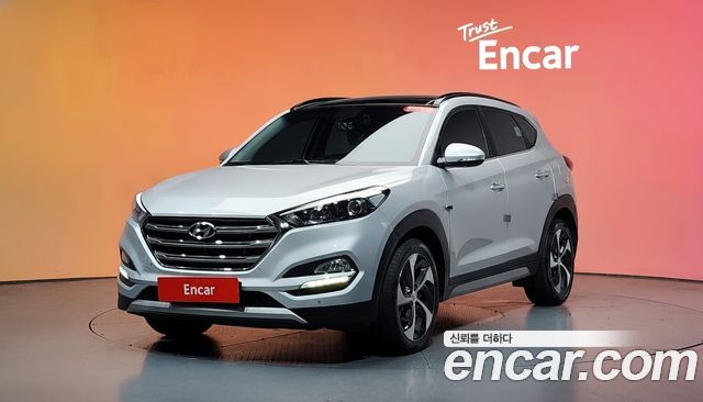 Hyundai Tucson Diesel 2.0 4WD — photo 1 of 33